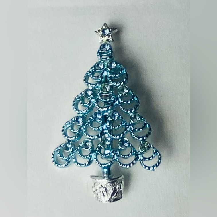 Beatrix Signed Blue Filigree Christmas Brooch
